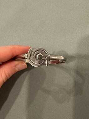 Sterling Silver Swirl/Hurricane Women’s Bracelet - Classic Silver Tone